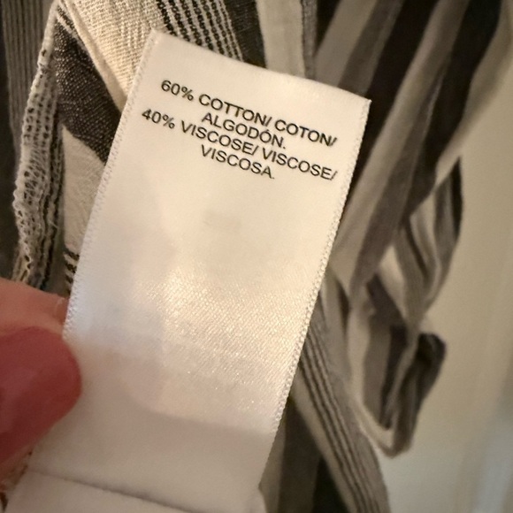 NWT Lucky Brand | Grey and White Striped Button Down Blouse | Size M - Picture 5 of 8